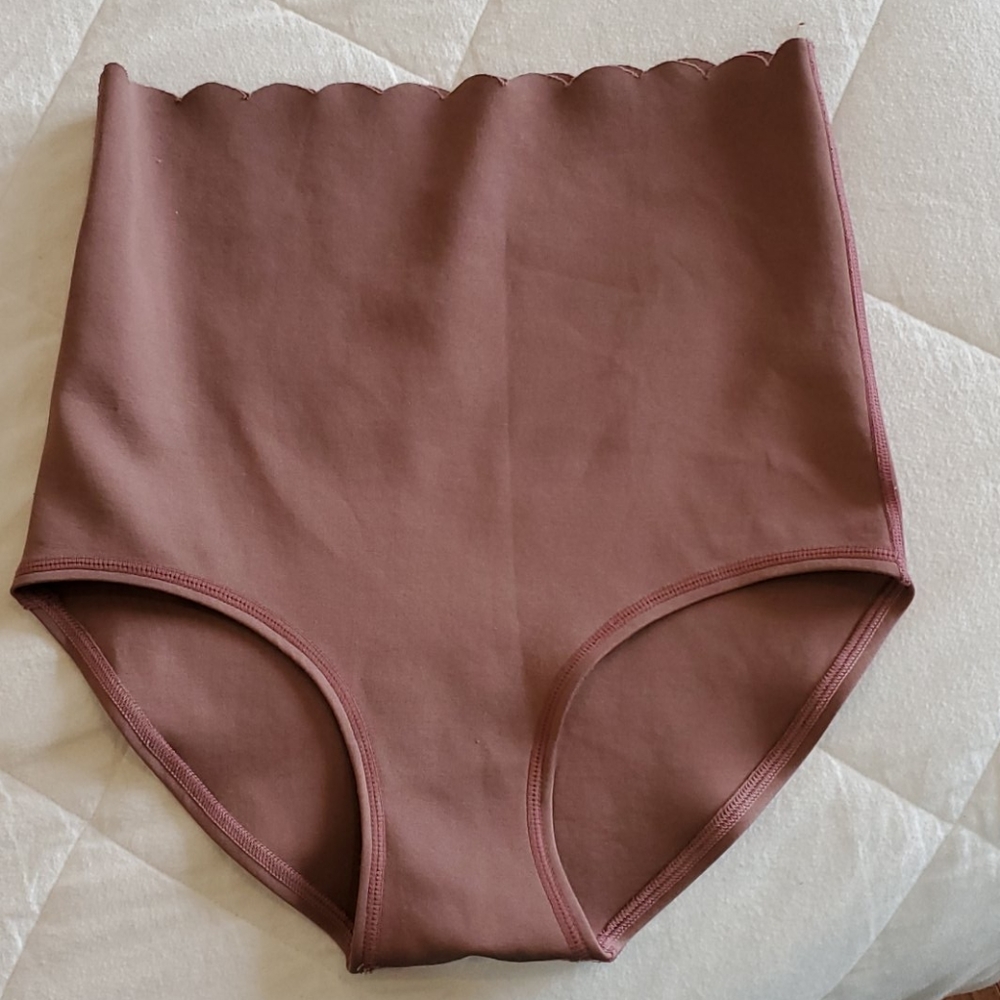 Bao Bei Maternity & postpartum bloomers